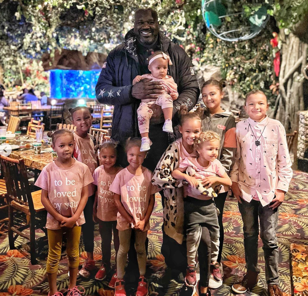 Shaquille O'Neal at Rainforest Cafe